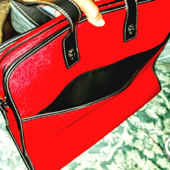 Etienne Aigner tote. - Picture 3 of 8